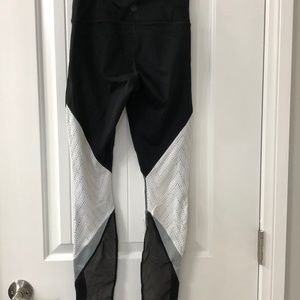 Athleta colorblock legging